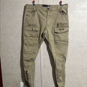 Tan Cargo Pants with Relaxed Fit and Sturdy Material